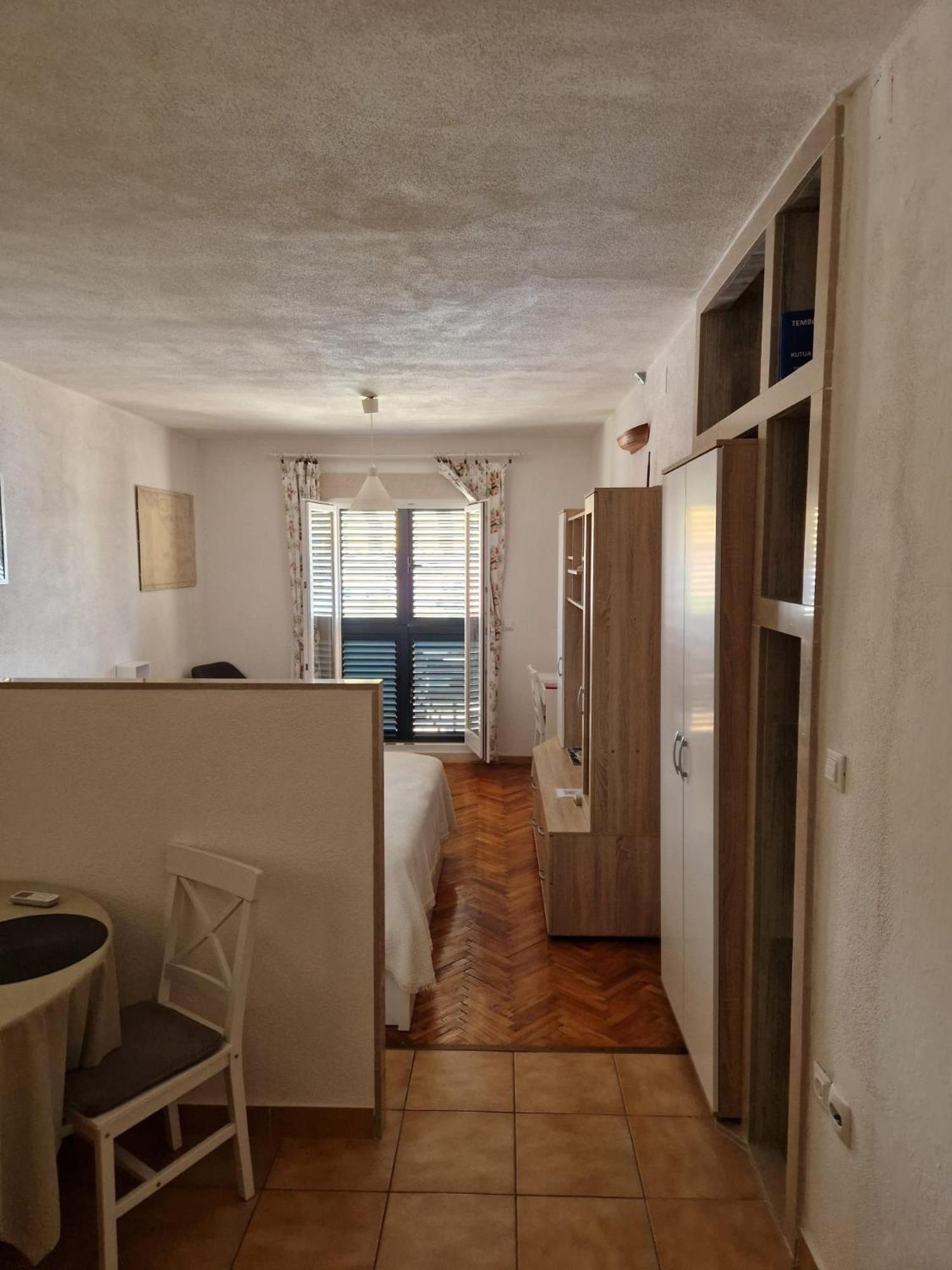 Studio Apartment Riva Sumartin Exterior photo